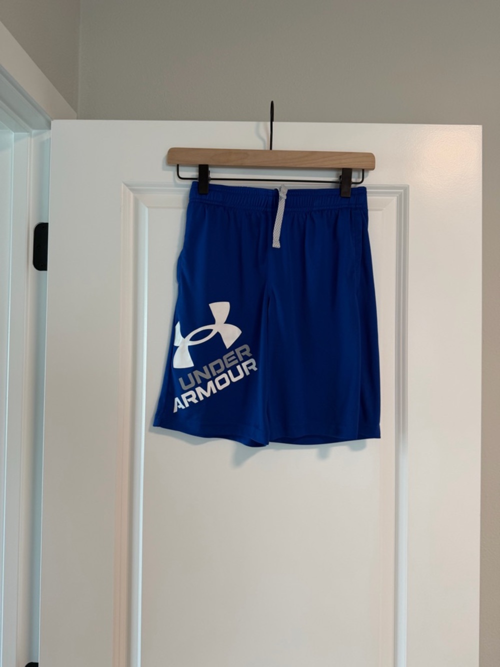 Under Armour Boys Royal Blue Athletic Shorts with White Logo M